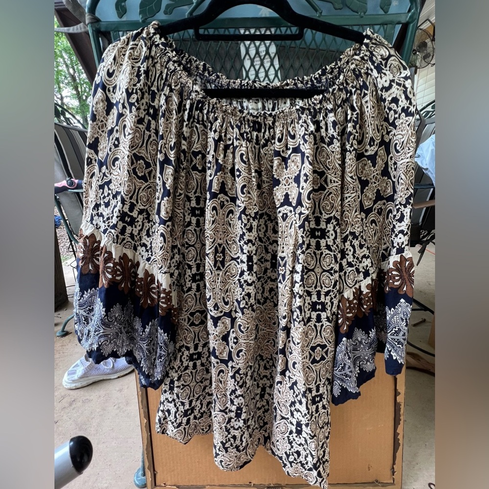 Southern Stitch Women’s Blouse
